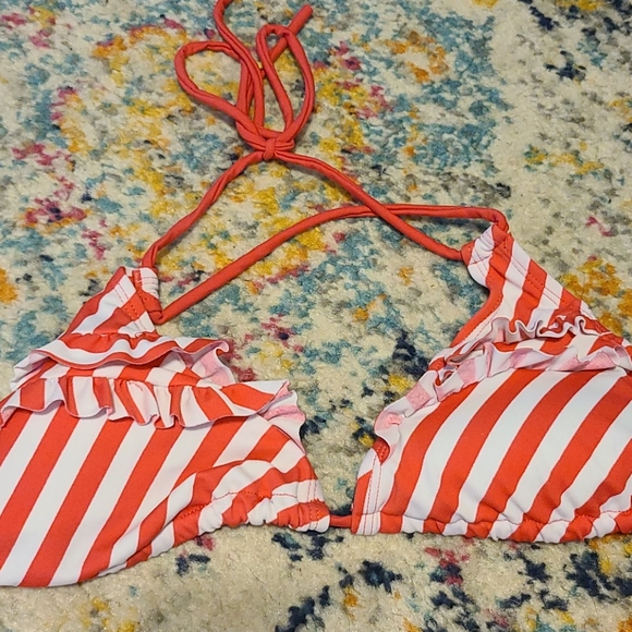 Bikini - Picture 3 of 3